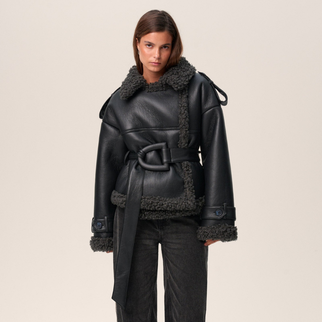 Black / L