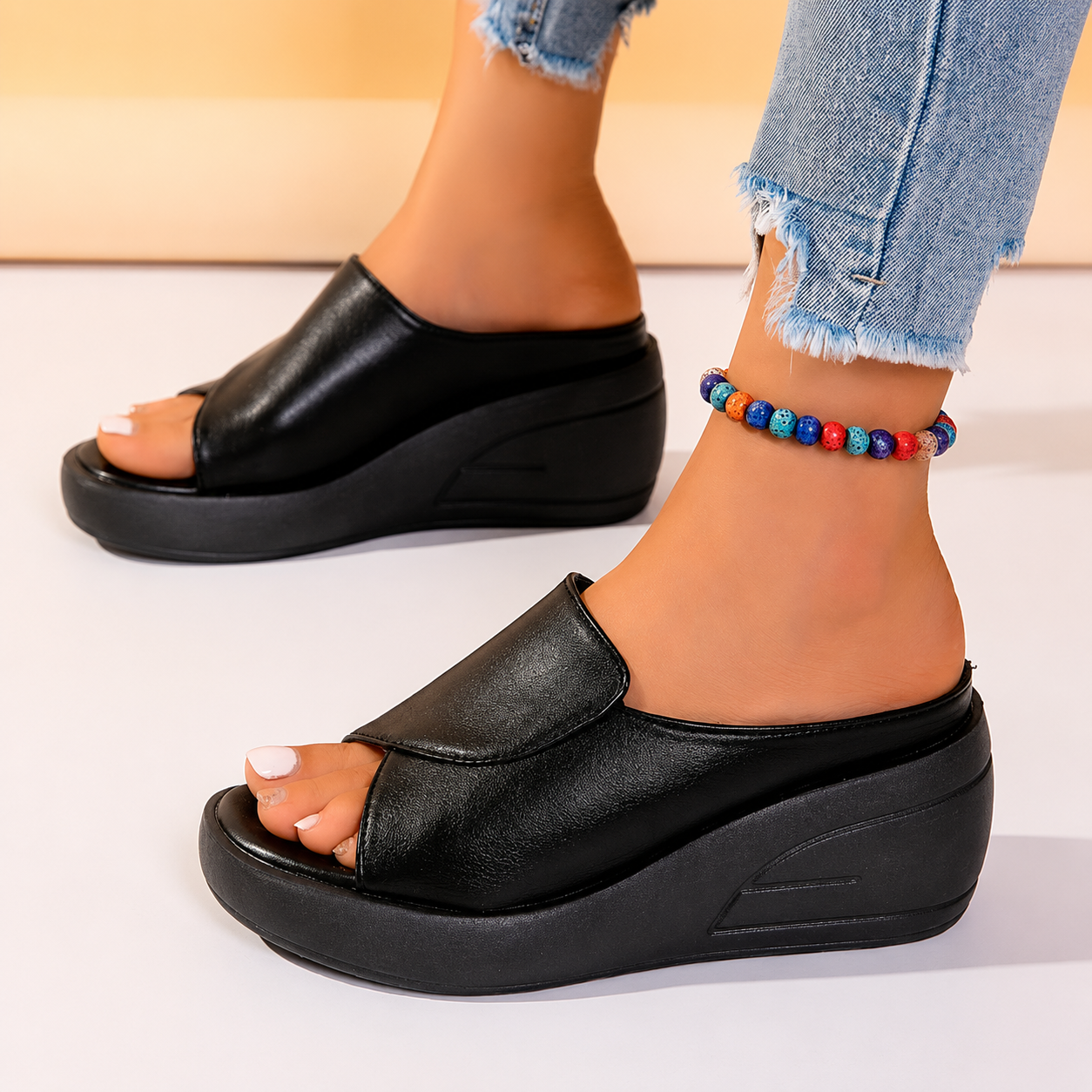 Black / 11