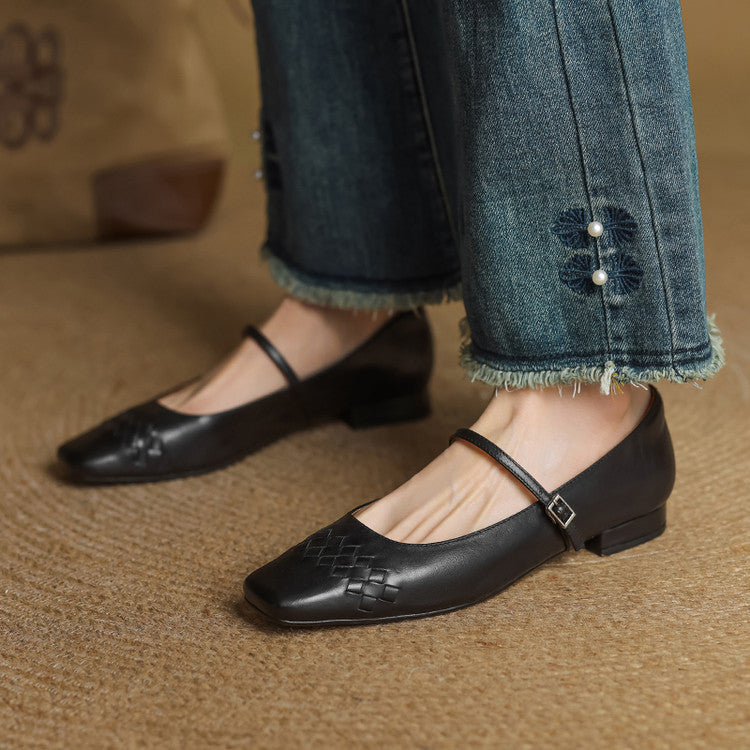 Black / 12