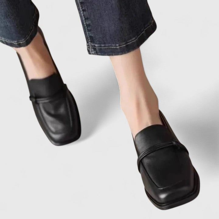 Black / 13