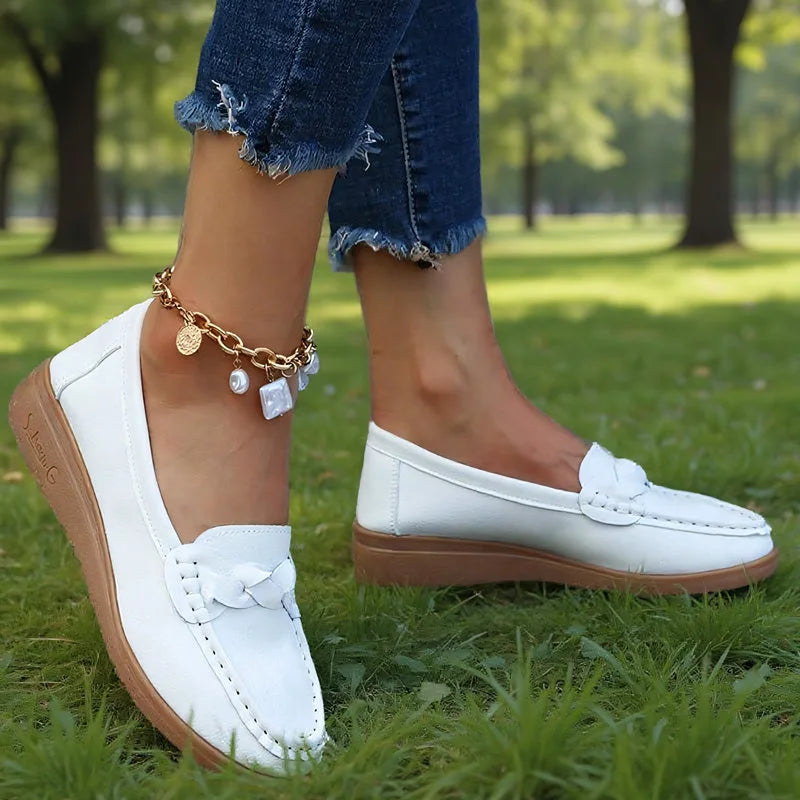White / 43