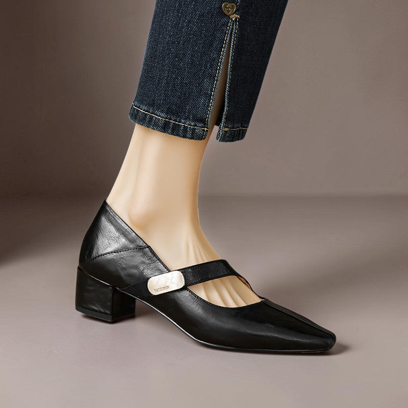 Black / 12